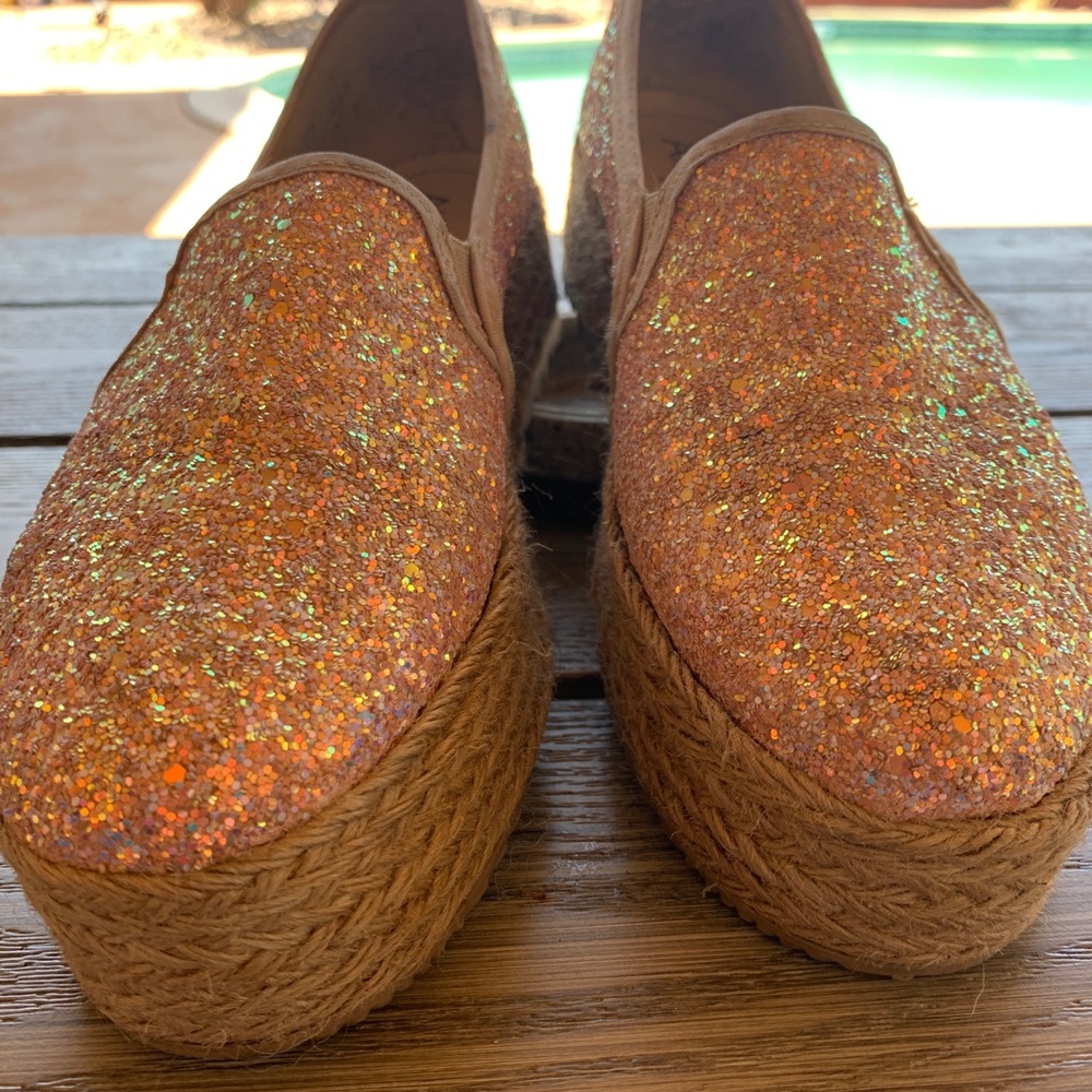 Pink platform tennis  (glitter)